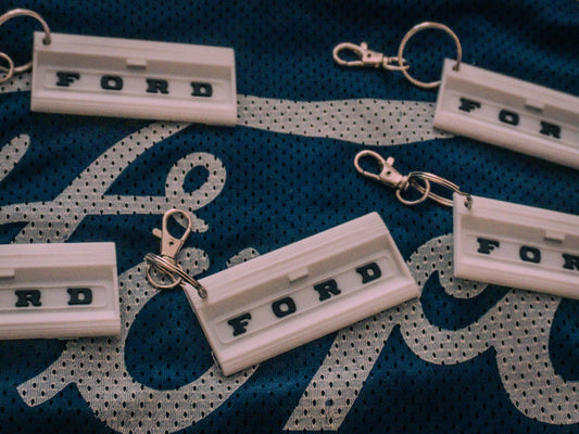 70s keychain Ford WHITE